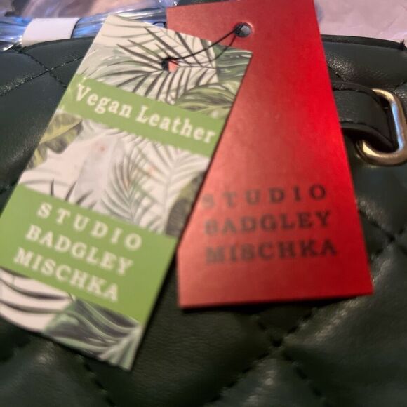 NWT Badgley Mischka blue vegan leather crossbody bag with gold hardware - Picture 4 of 4